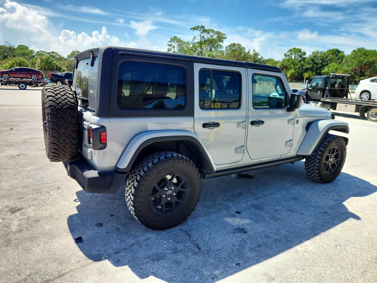 2024 Jeep Wrangler Sport - Image 3
