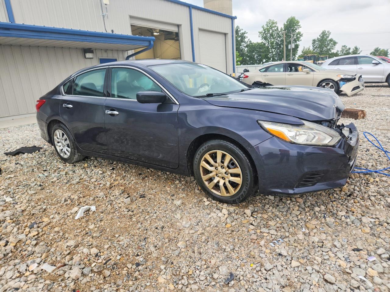 2016 Nissan Altima 2.5 S - Фото 4