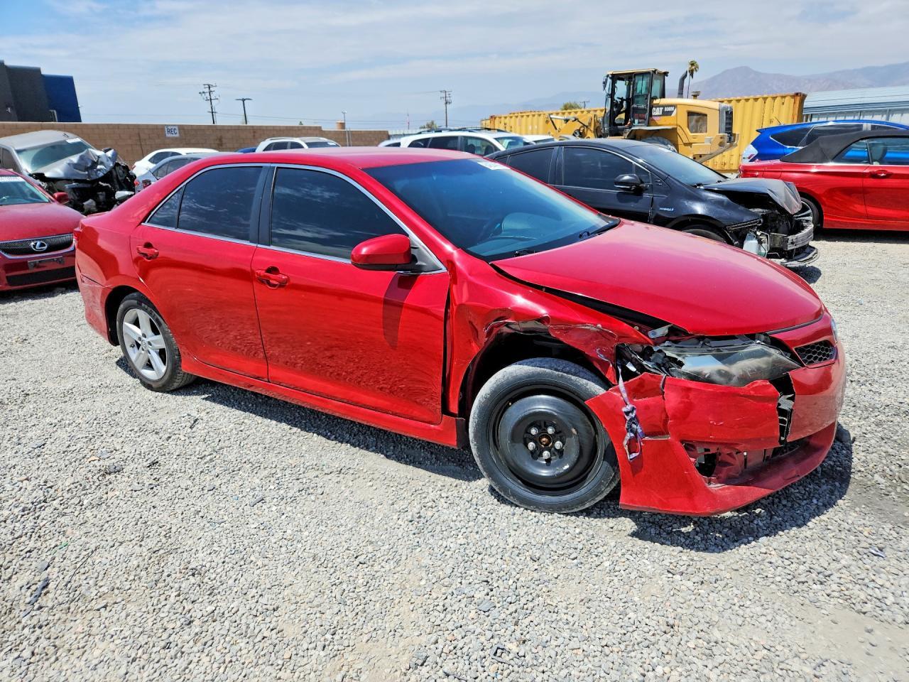 2014 Toyota Camry Se - Фото 4