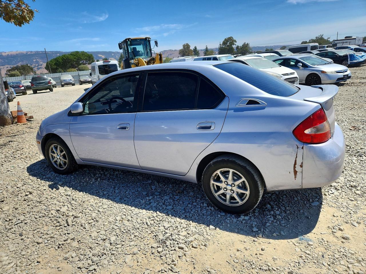 2002 Toyota Prius Base - Фото 2