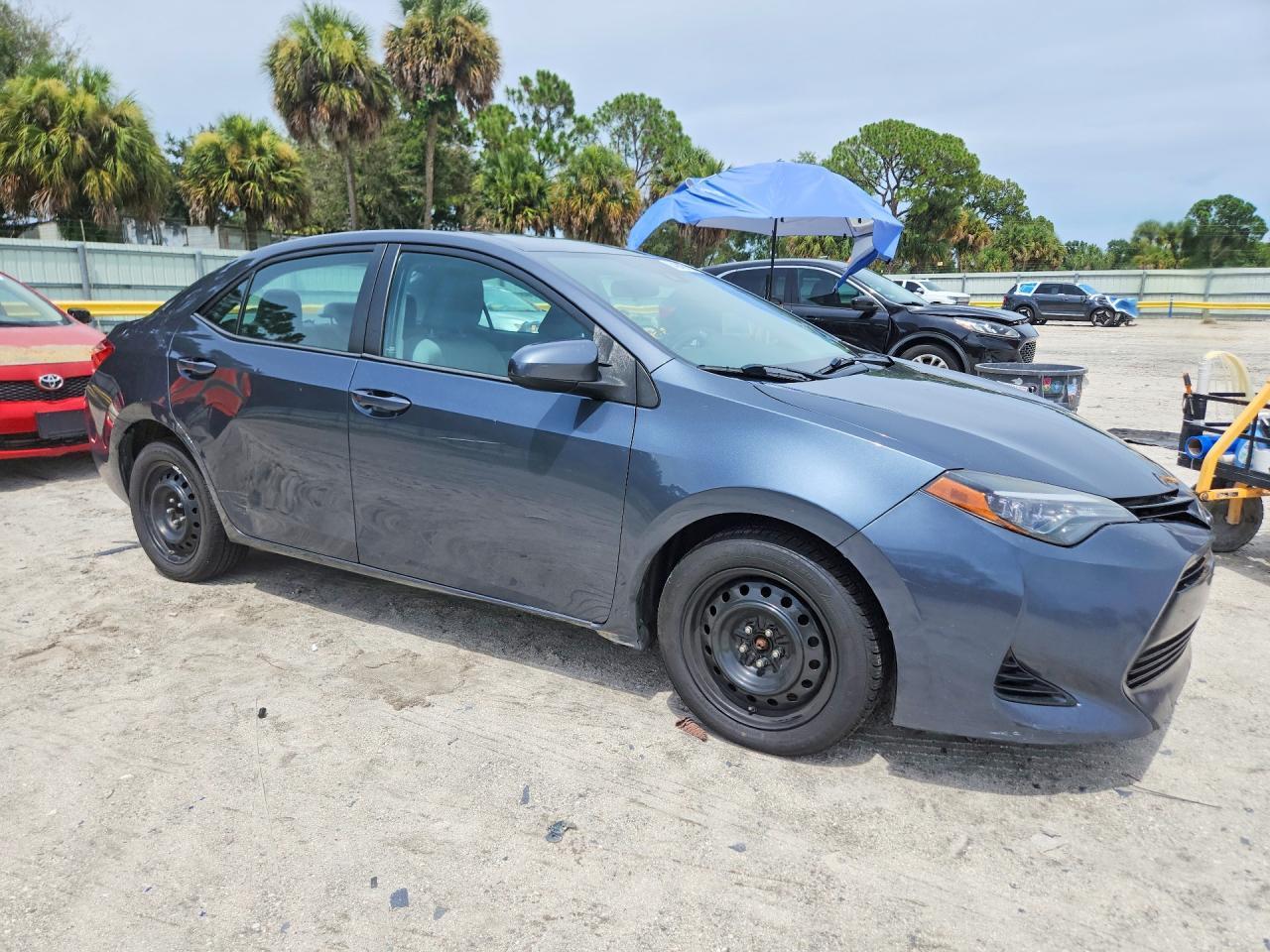 2017 Toyota Corolla Le - Image 4