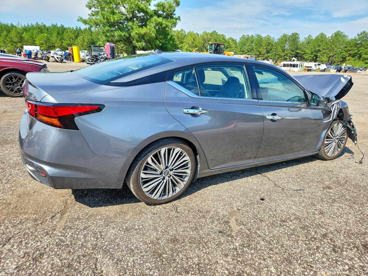 2023 Nissan Altima Sl - Фото 3