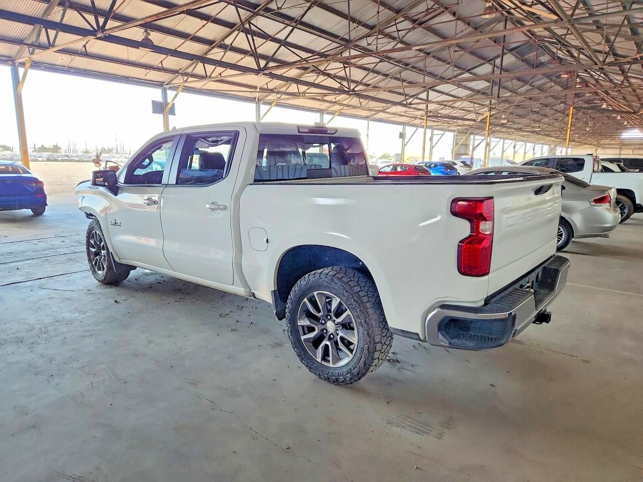 2020 Chevrolet Silverado C1500 Lt - Фото 2