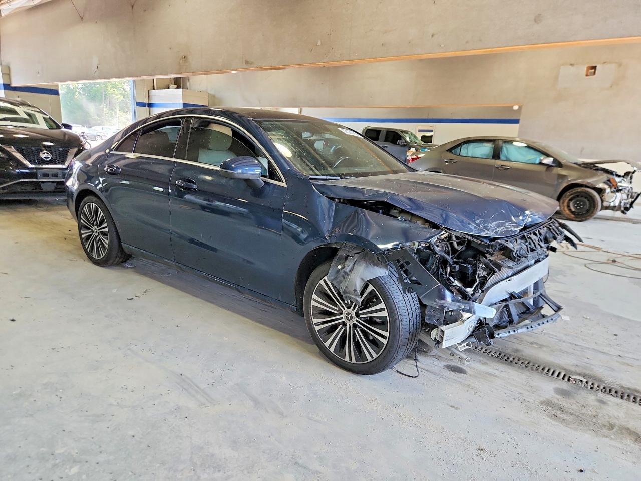 2021 Mercedes-Benz Cla 250 - Фото 4