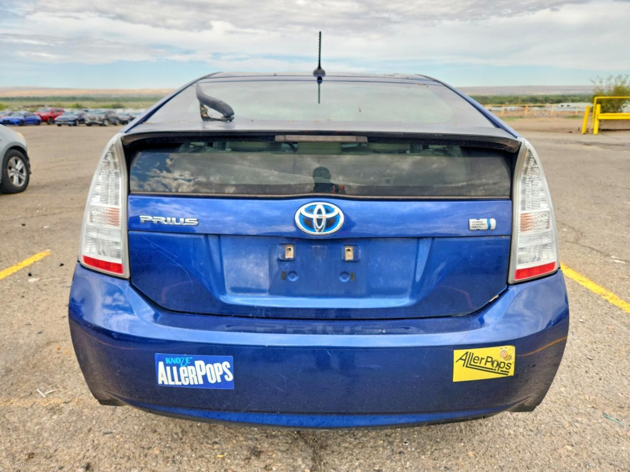 2011 Toyota Prius Two - Фото 6