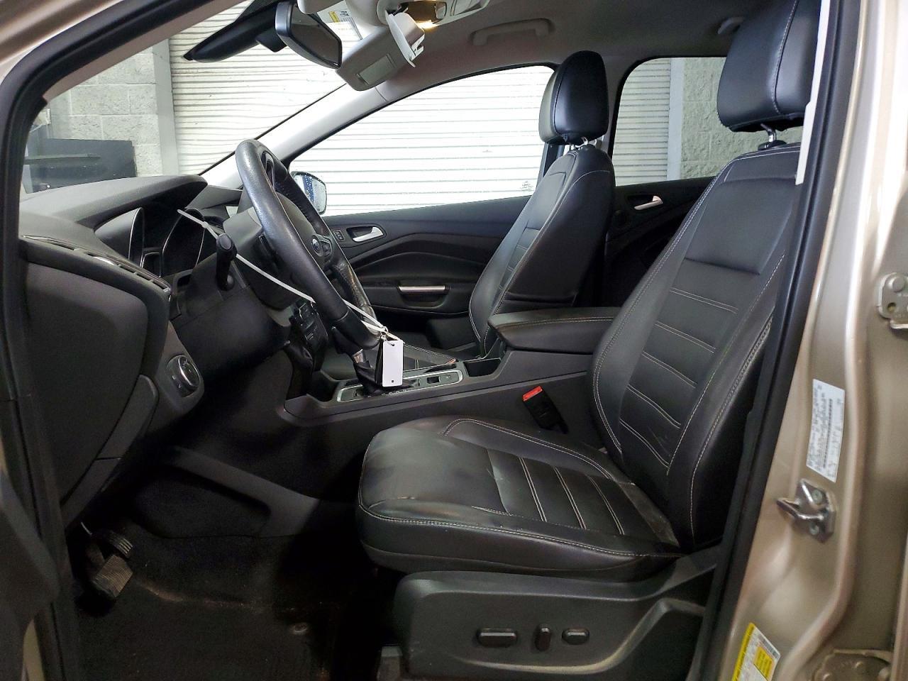 2017 Ford Escape Titanium - Image 7