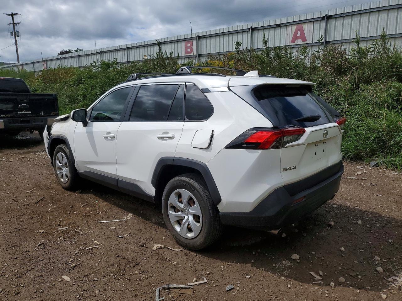 2020 Toyota Rav4 Le - Фото 2