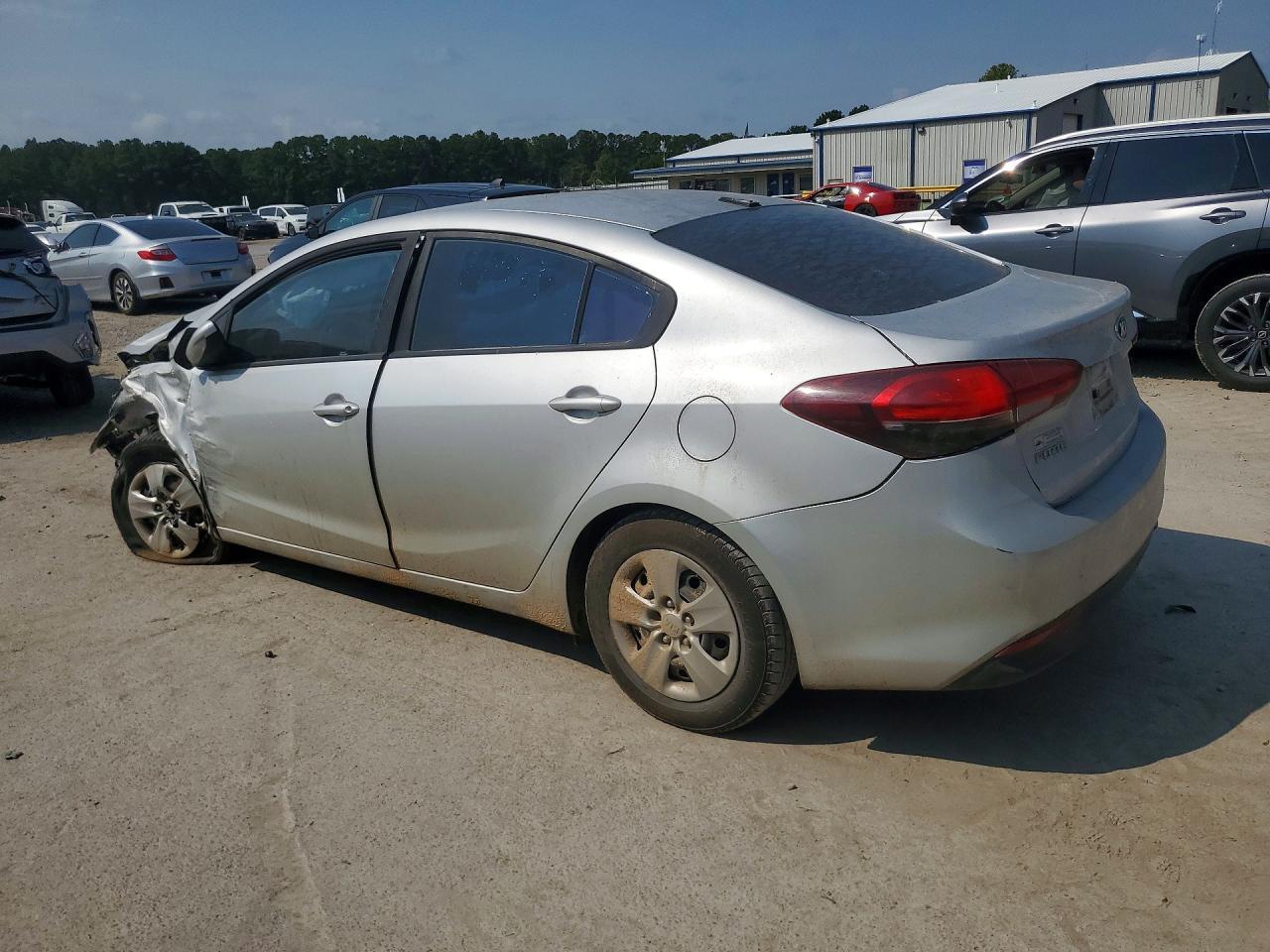 2017 Kia Forte - Image 2
