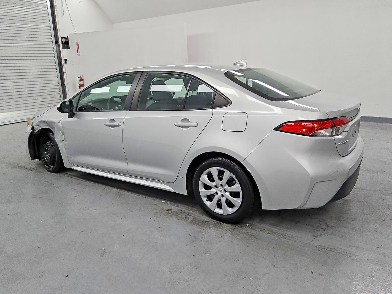 2023 Toyota Corolla Le - Фото 2
