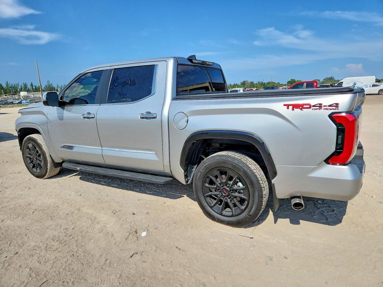 2025 Toyota Tundra 1794 Edition - Фото 2
