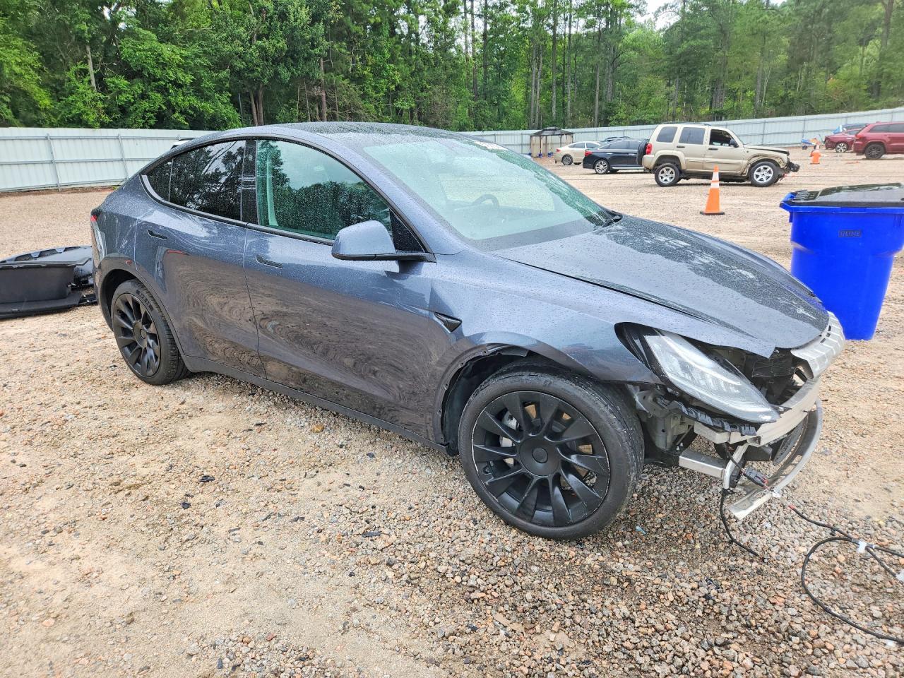 2023 Tesla Model Y - Image 4