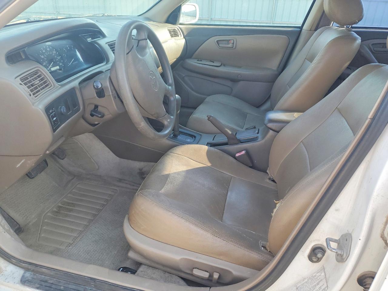 2000 Toyota Camry Le - Фото 7