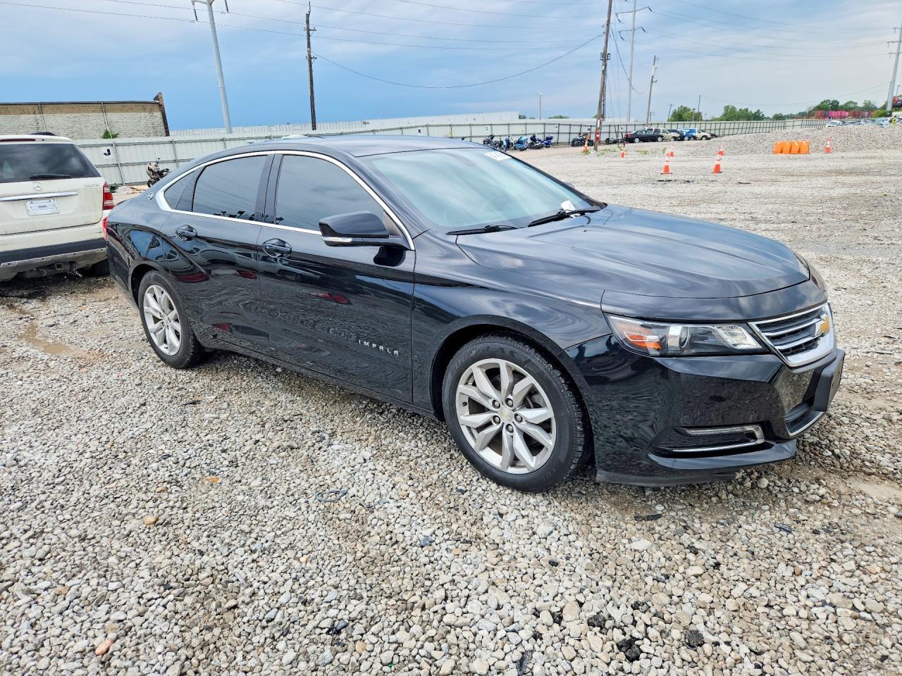2019 Chevrolet Impala Lt - Image 4