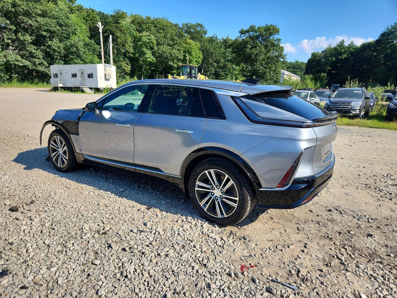 2024 Cadillac Lyriq Luxury - Image 2