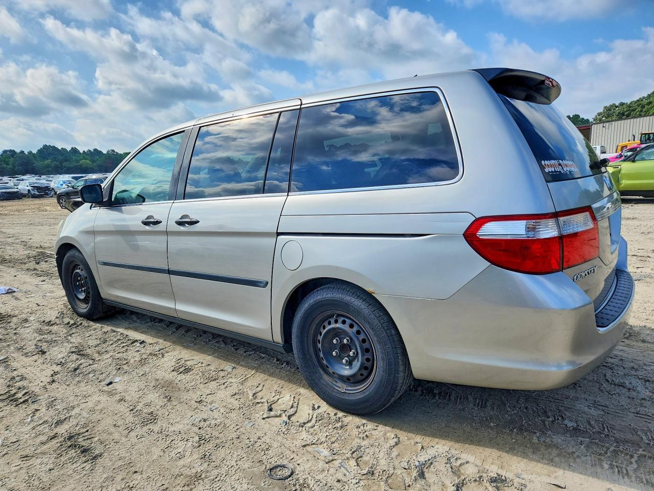2007 Honda Odyssey Lx - Image 2