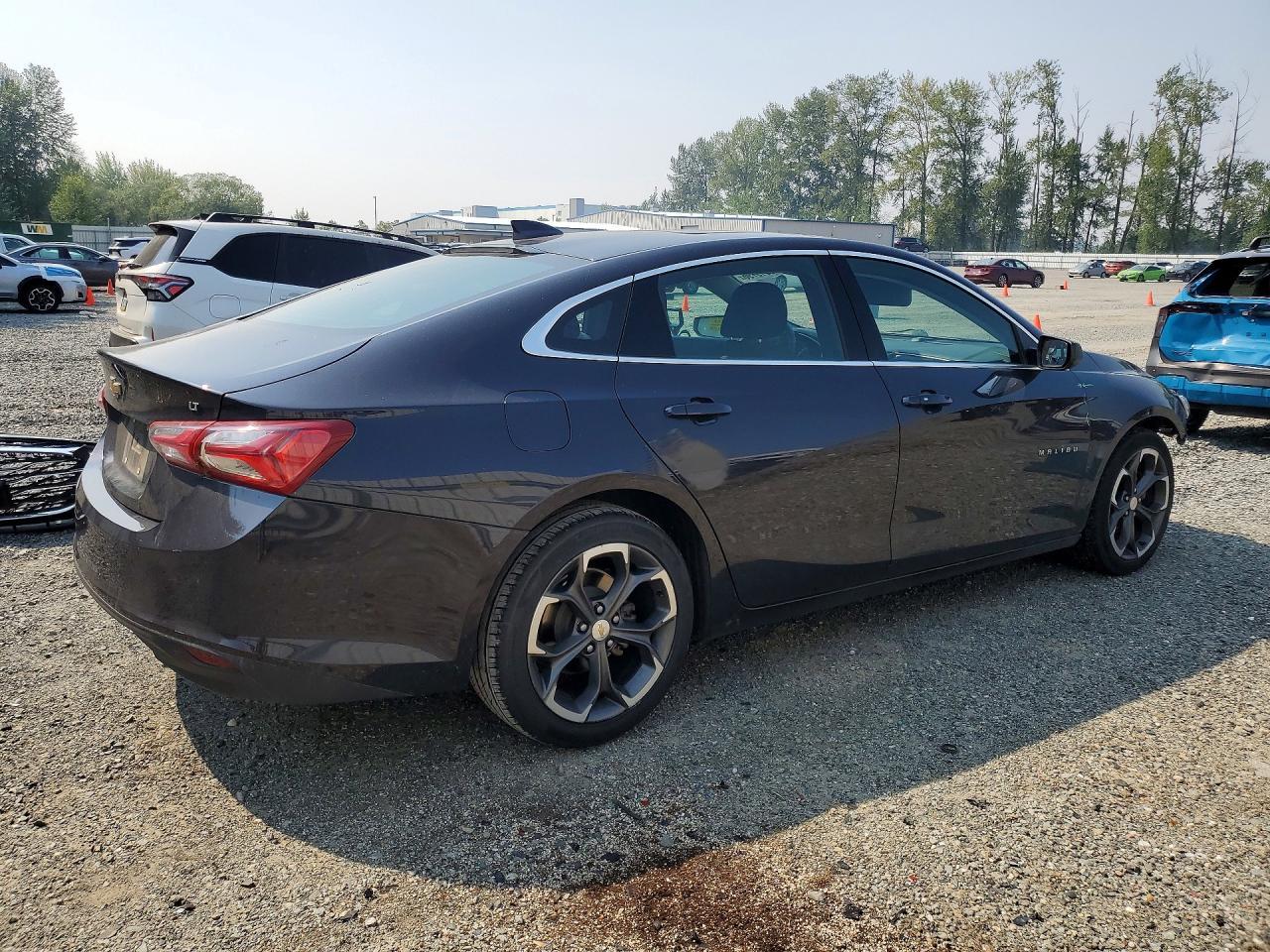 2022 Chevrolet Malibu Lt - Image 3