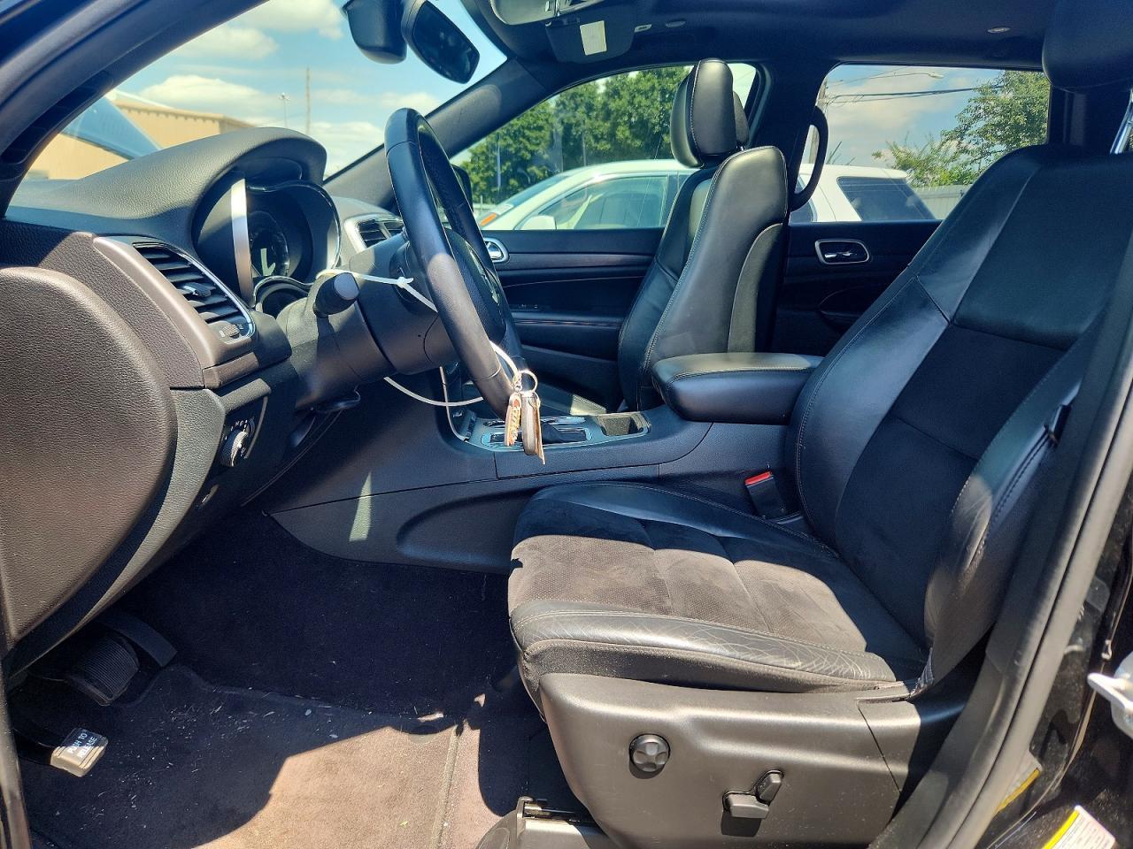2018 Jeep Grand Cherokee Laredo - Image 7