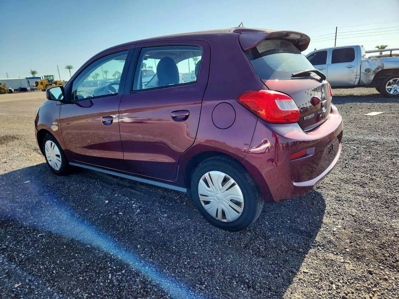 2018 Mitsubishi Mirage Es - Image 2