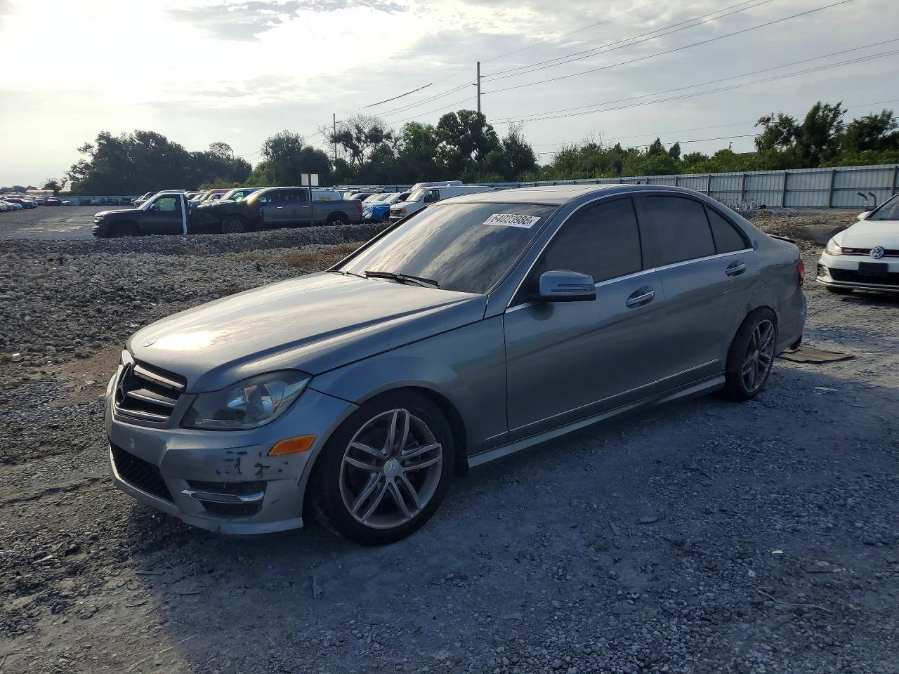 2014 Mercedes-Benz C 250