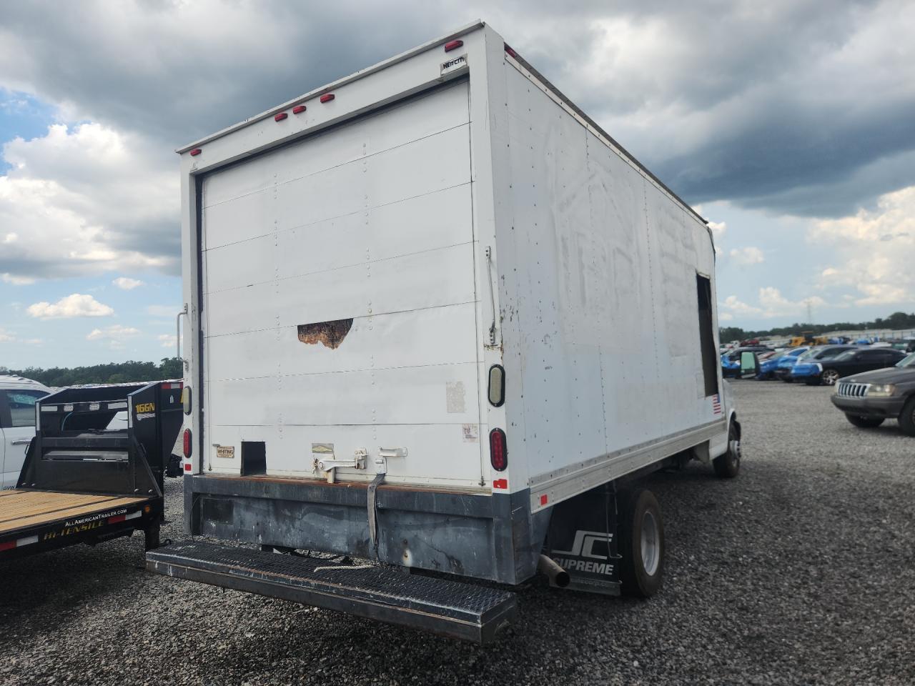 2015 Chevrolet Express G3500 - Фото 3