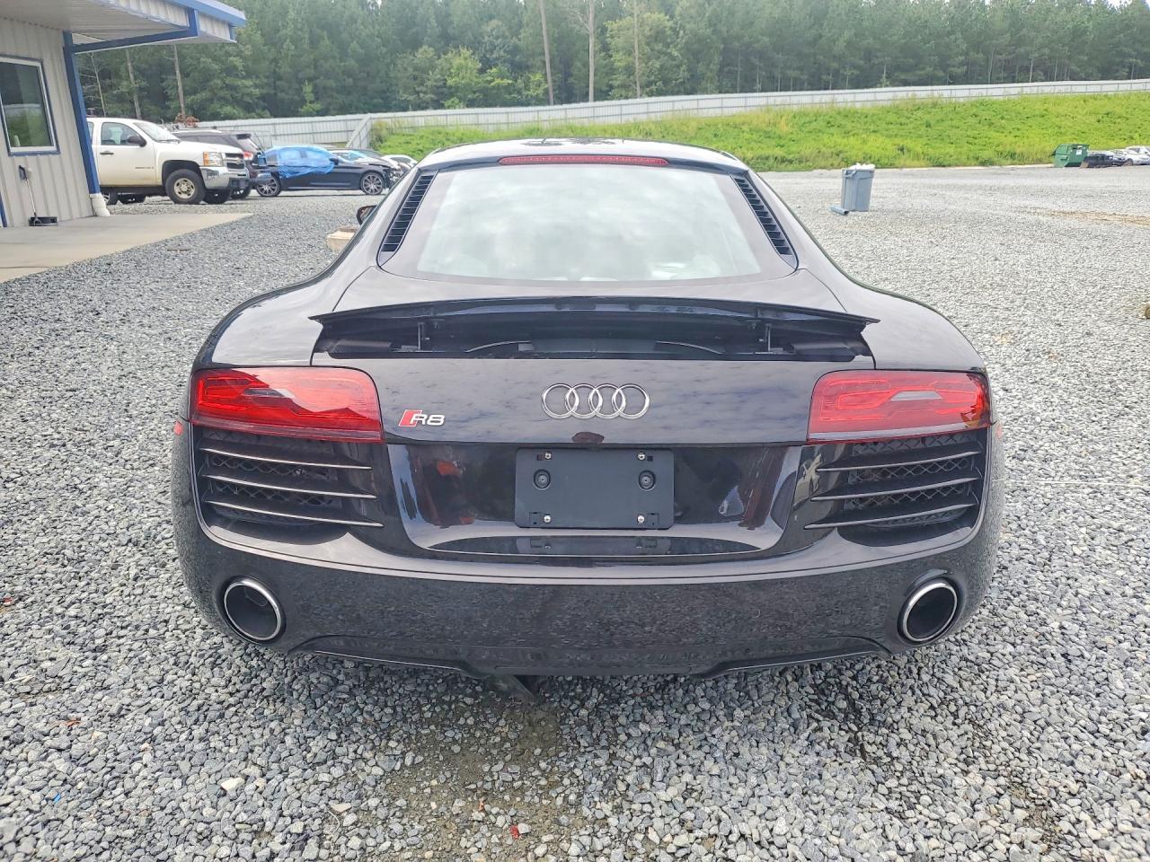 2014 Audi R8 4.2 Quattro - Image 6