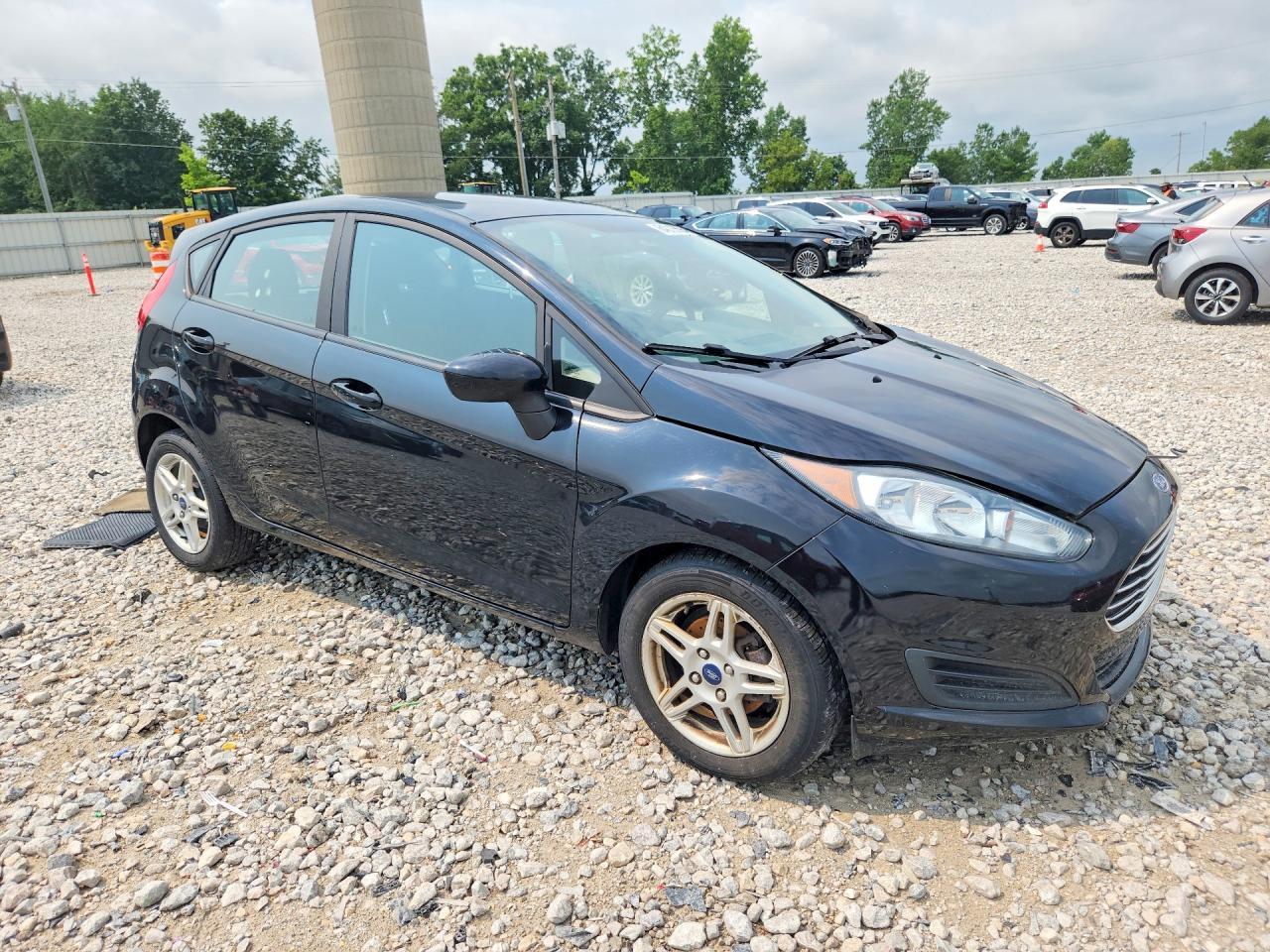 2018 Ford Fiesta Se - Фото 4