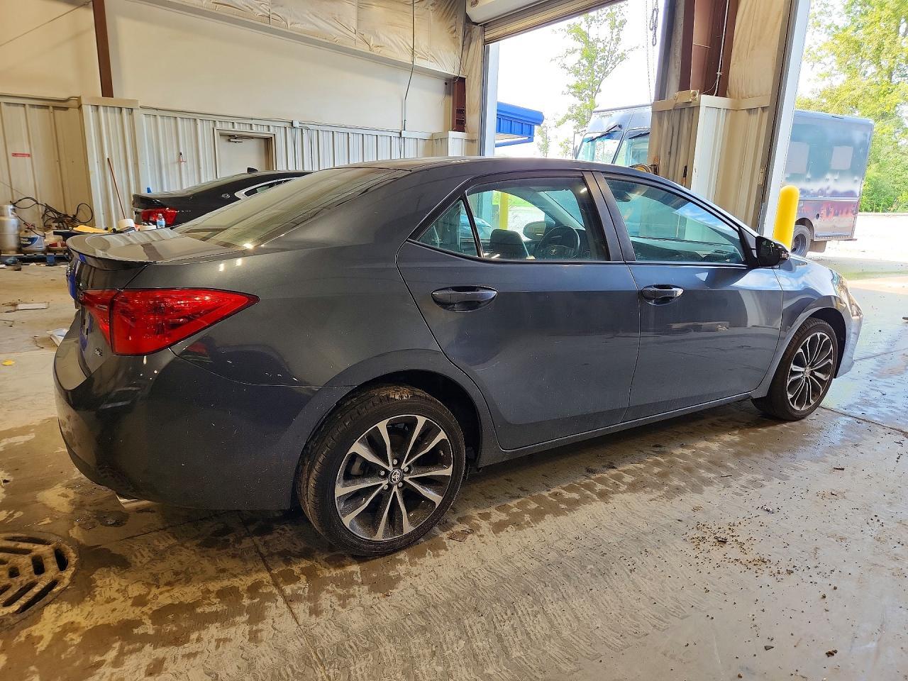 2018 Toyota Corolla Se - Фото 3