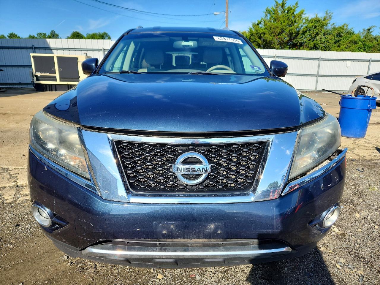 2014 Nissan Pathfinder Platinum - Image 5