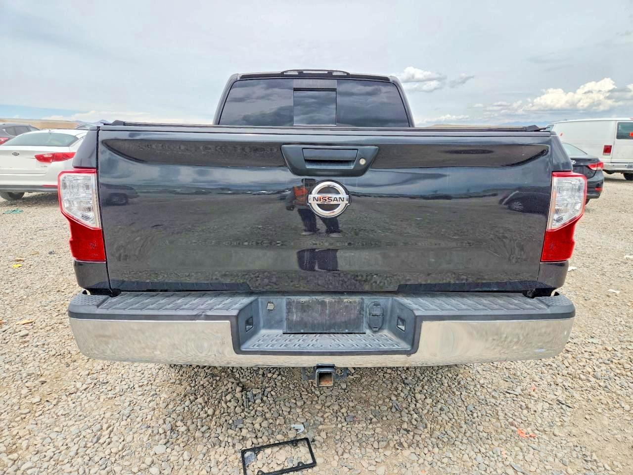 2017 Nissan Titan Xd Sv - Image 6