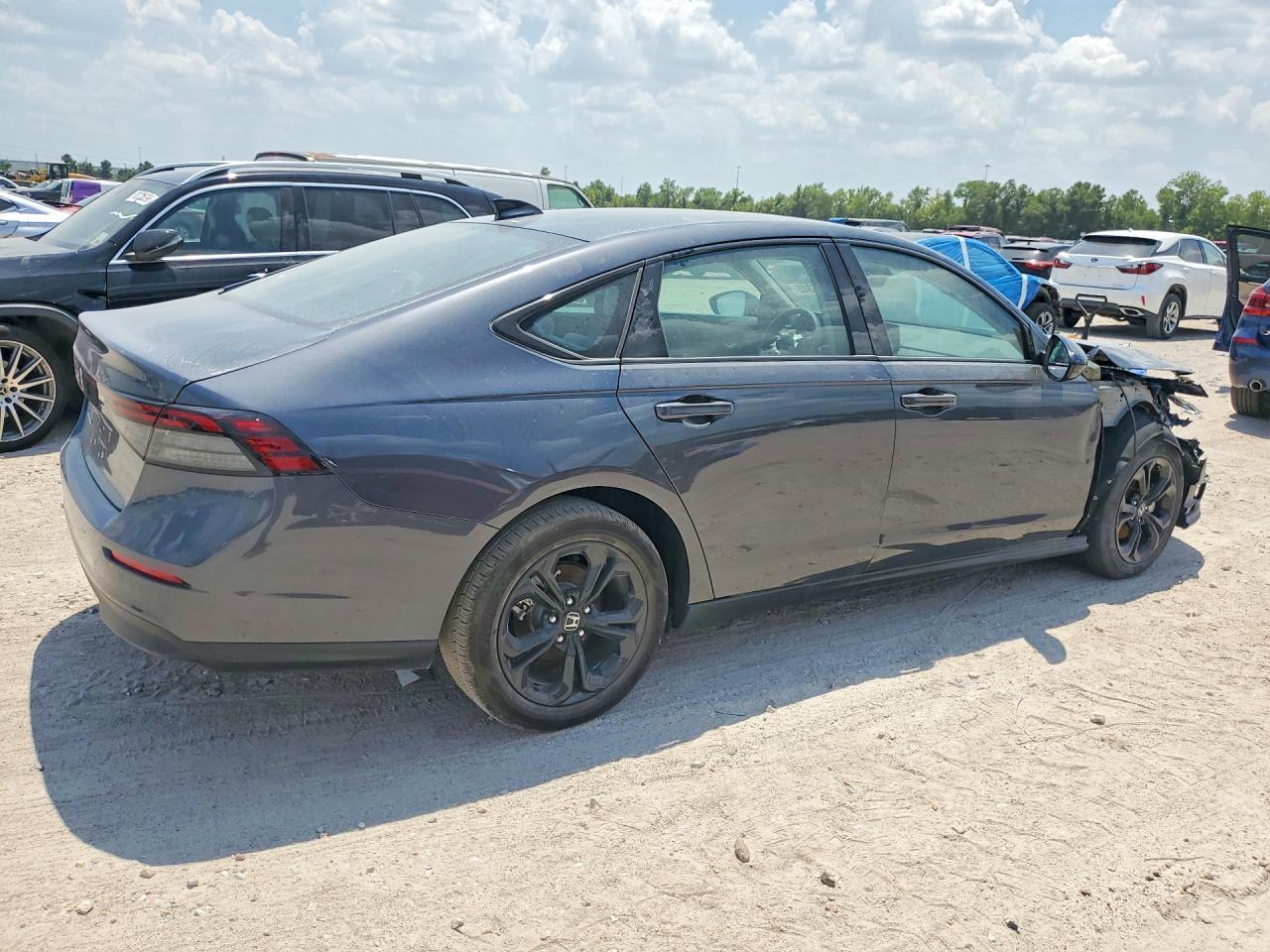 2025 Honda Accord Se - Фото 3