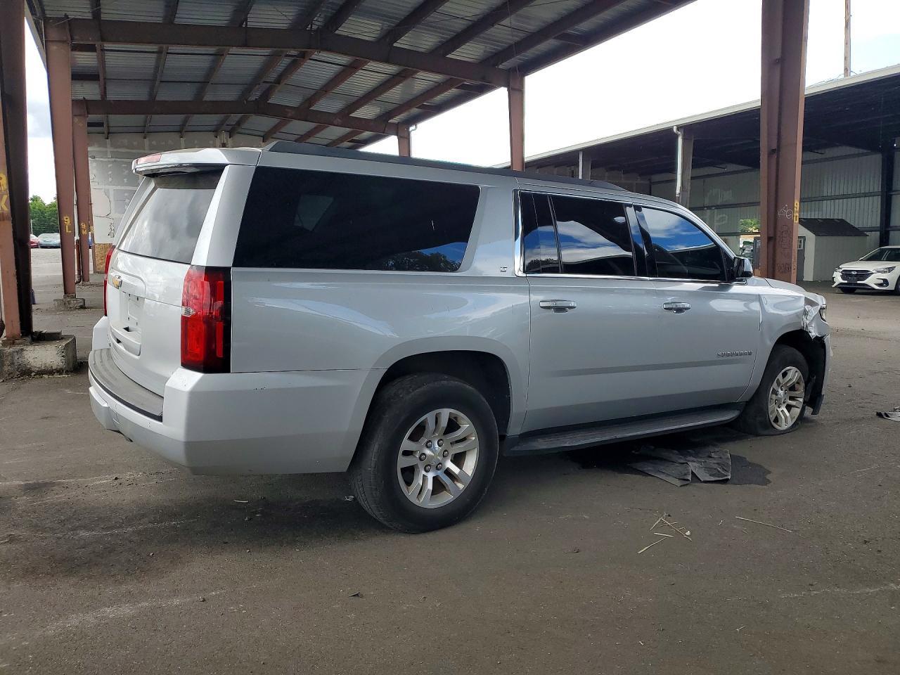 2017 Chevrolet Suburban K1500 Lt - Фото 3