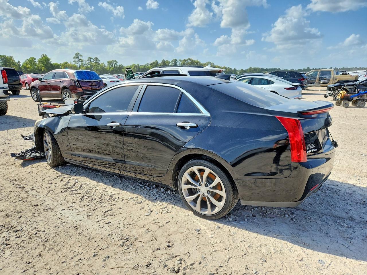 2015 Cadillac Ats Luxury - Image 2