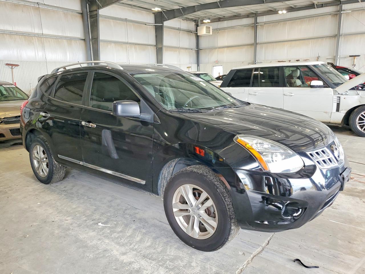 2015 Nissan Rogue Select S - Image 4