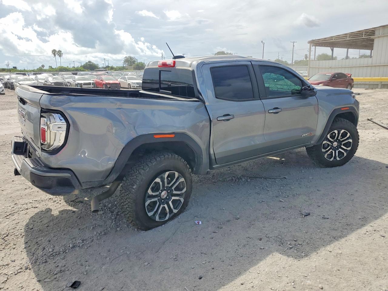 2024 GMC Canyon At4 - Фото 3