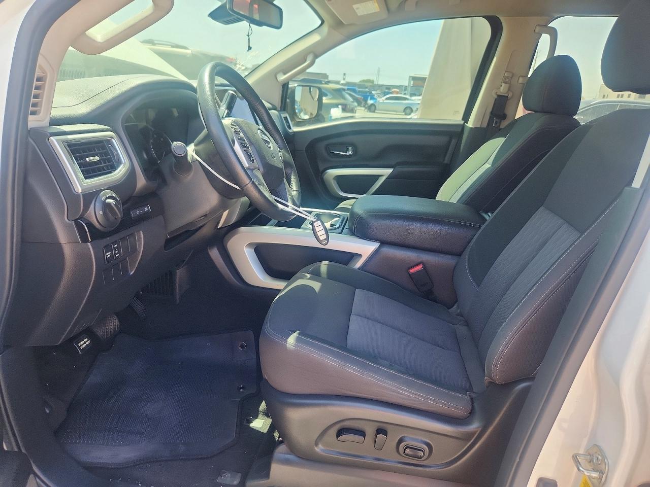 2020 Nissan Titan Sv - Фото 7