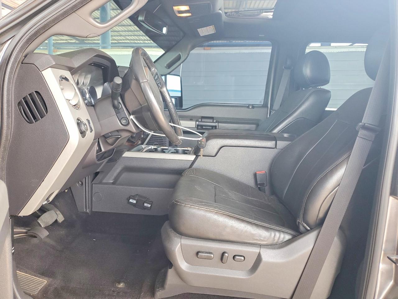 2014 Ford F250 Super Duty - Image 7