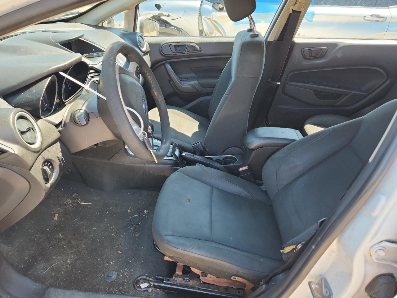 2017 Ford Fiesta Se - Фото 7