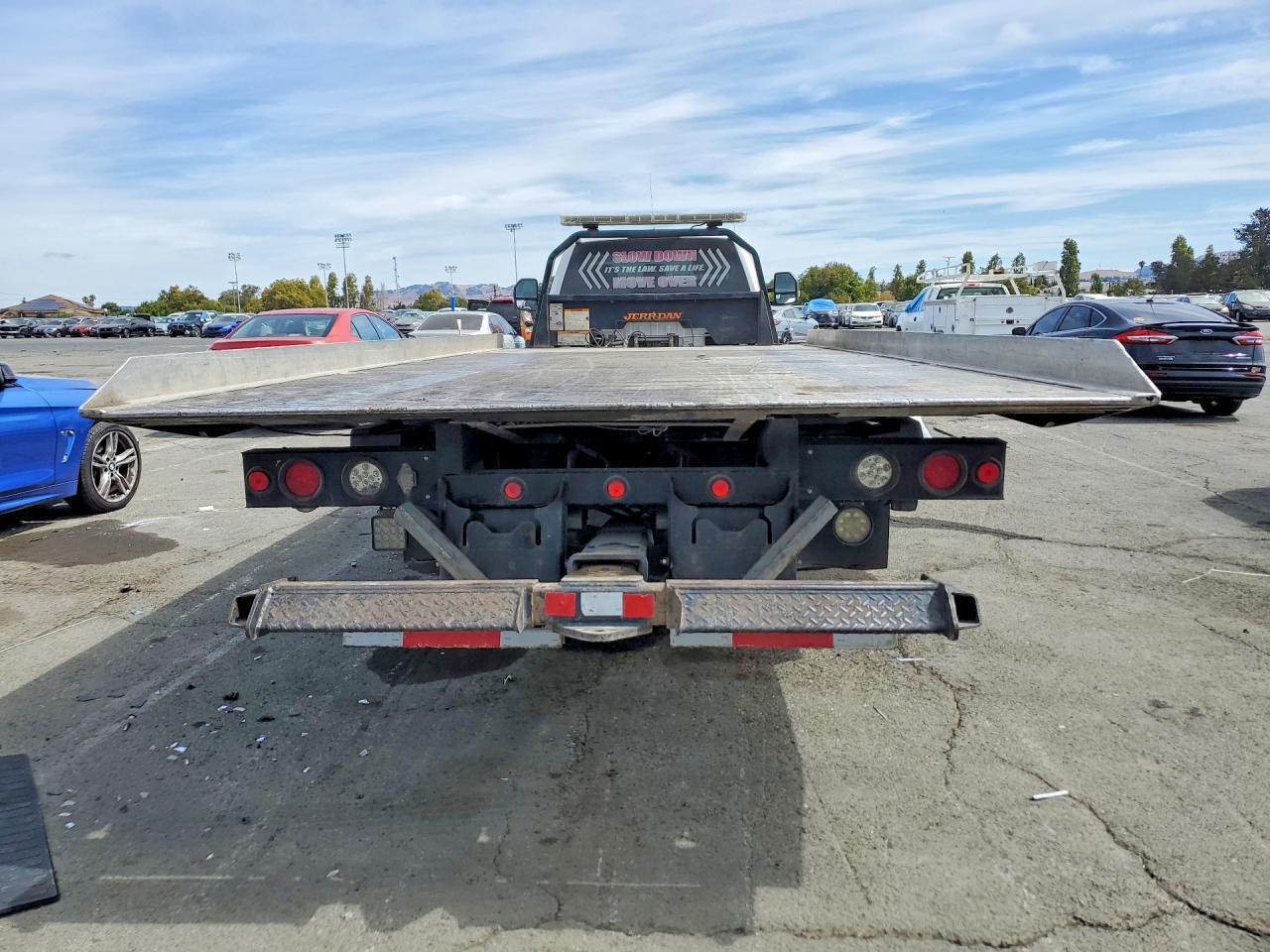 2017 Ford F550 Super - Flatbed Truck - Фото 6