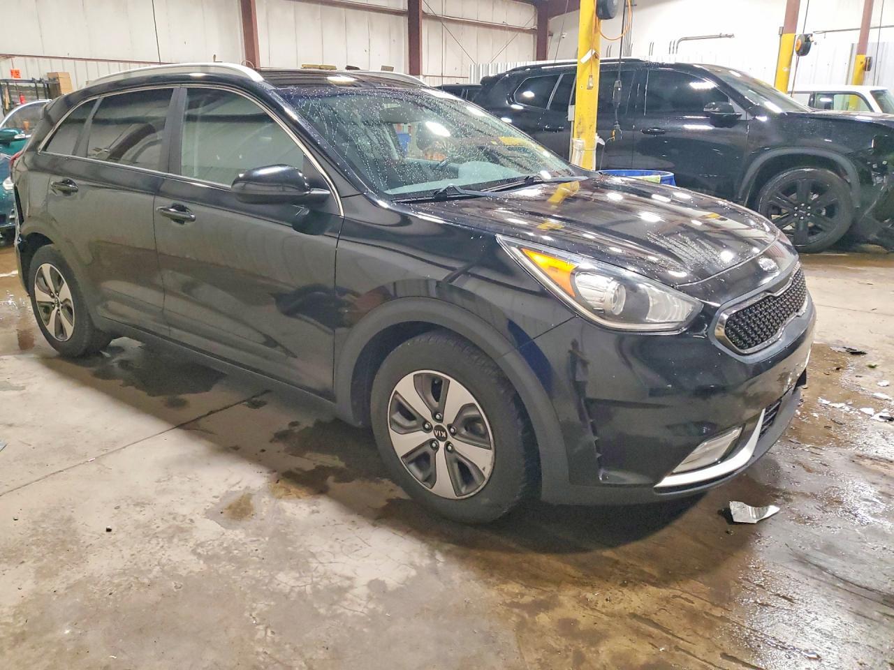 2017 Kia Niro Lx - Фото 4