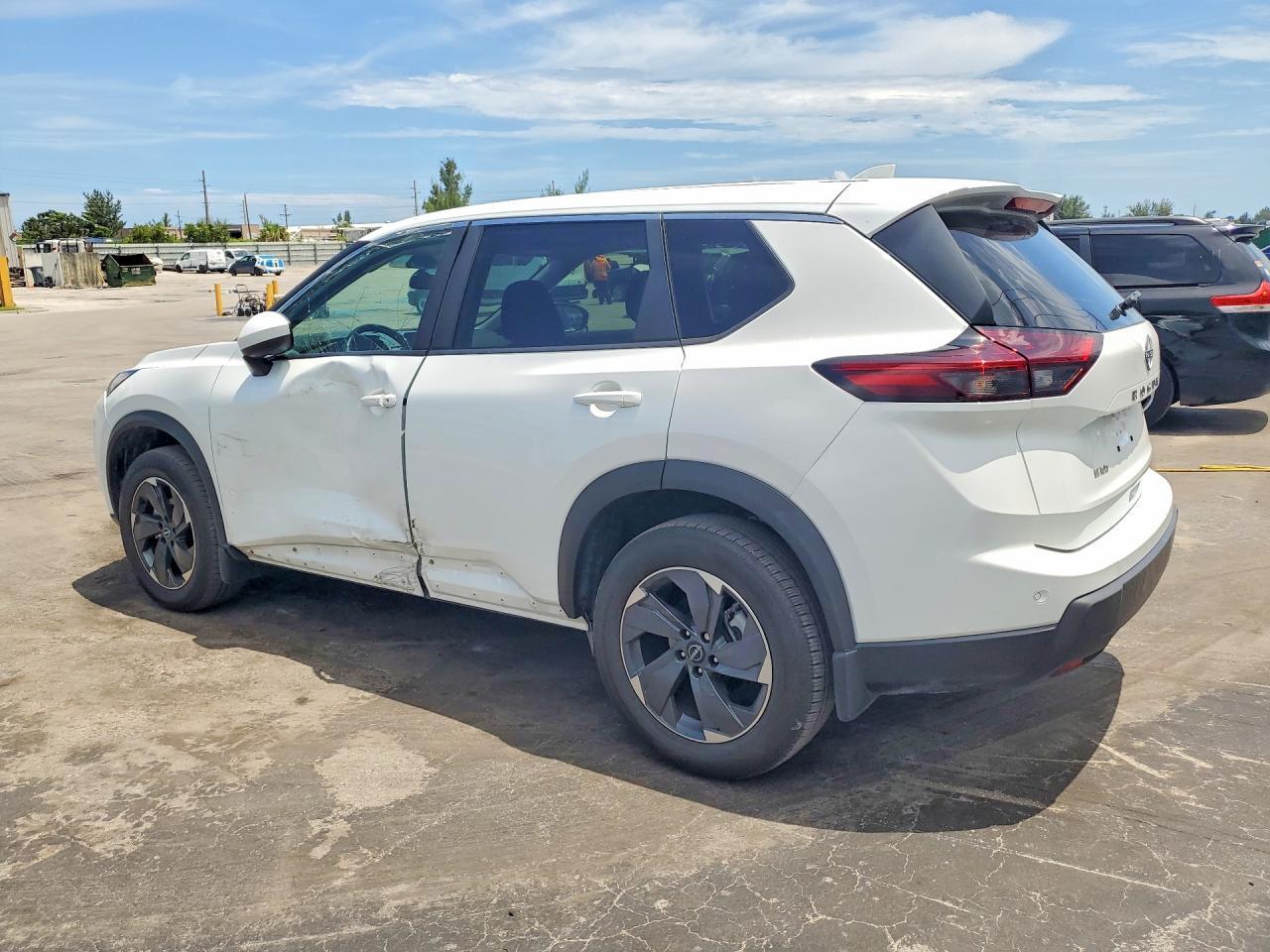 2026 Nissan Rogue Sv - Фото 2