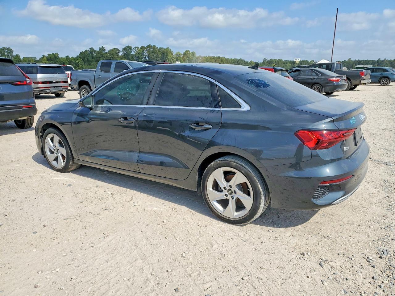 2023 Audi A3 Premium Plus - Фото 2