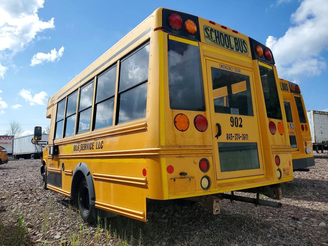 2011 Chevrolet Express G4500 School Bus - Фото 3