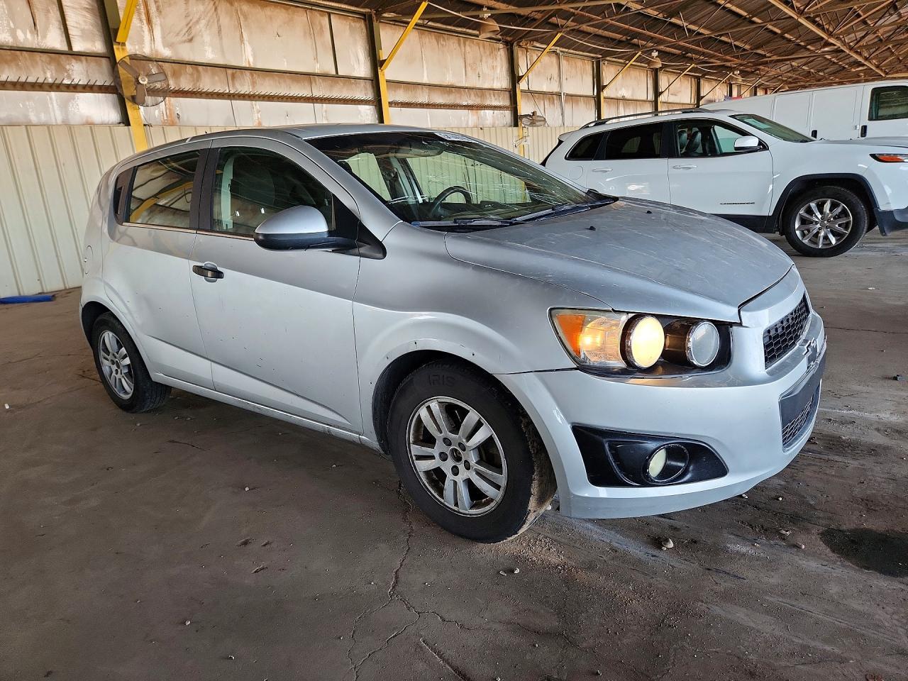 2015 Chevrolet Sonic Lt - Image 4