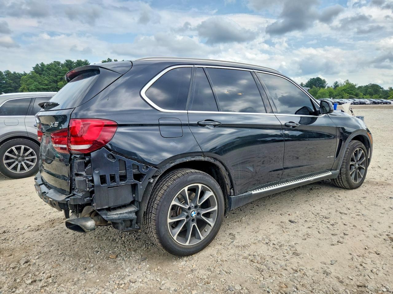 2015 BMW X5 xDrive50I - Фото 3