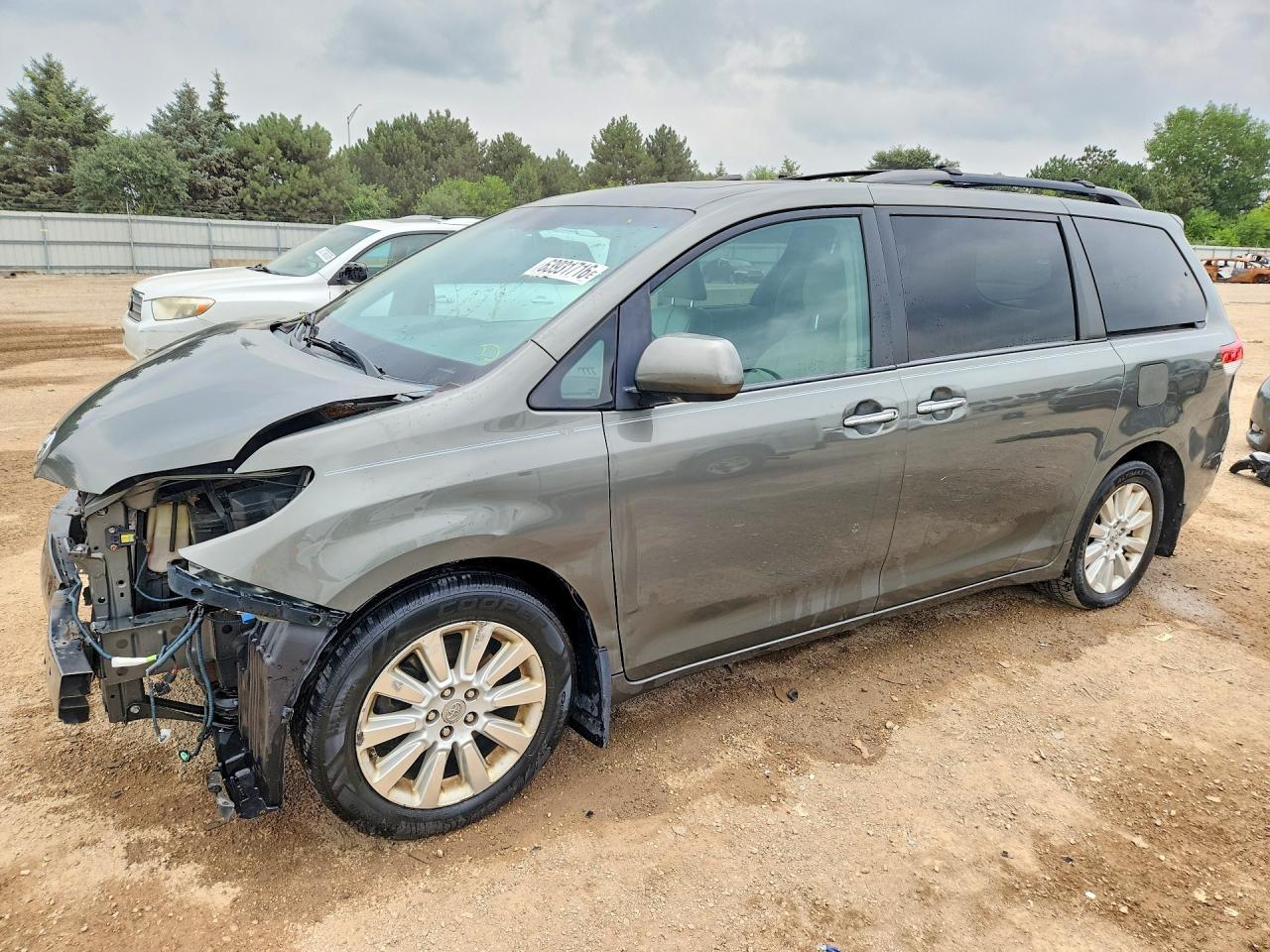 2012 Toyota Sienna Limited 7-Passenger