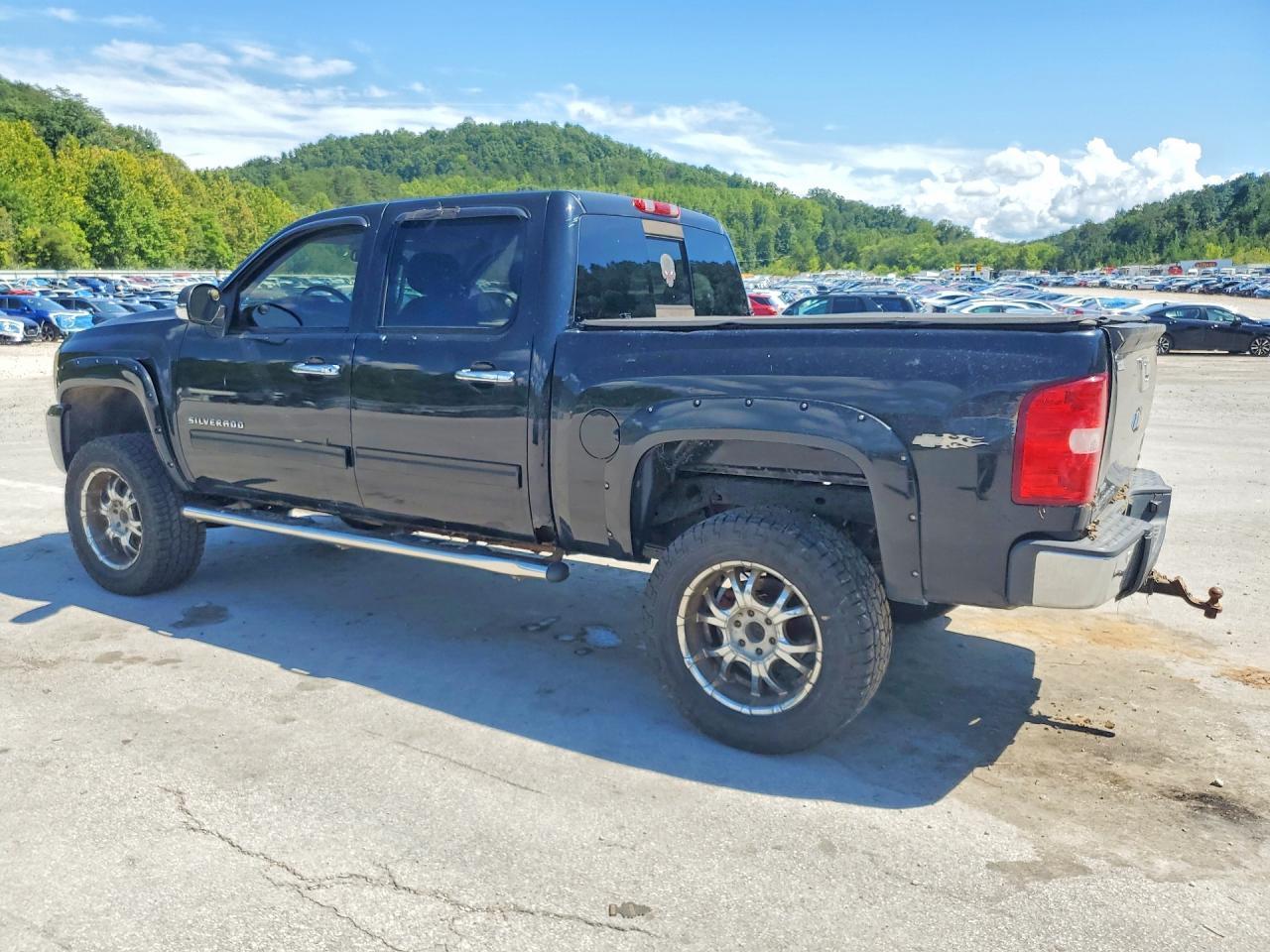 2011 Chevrolet Silverado K1500 Lt - Фото 2
