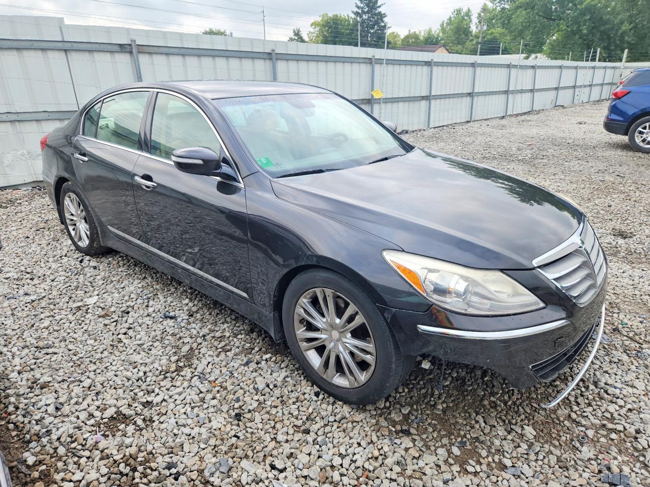 2014 Hyundai Genesis 3.8L - Image 4