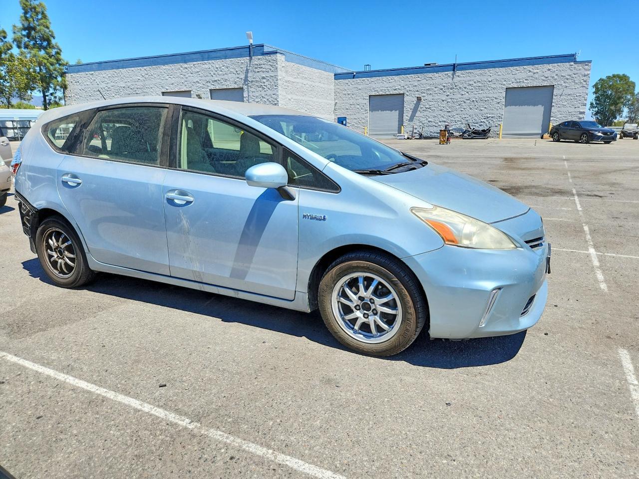 2012 Toyota Prius V Three - Image 4