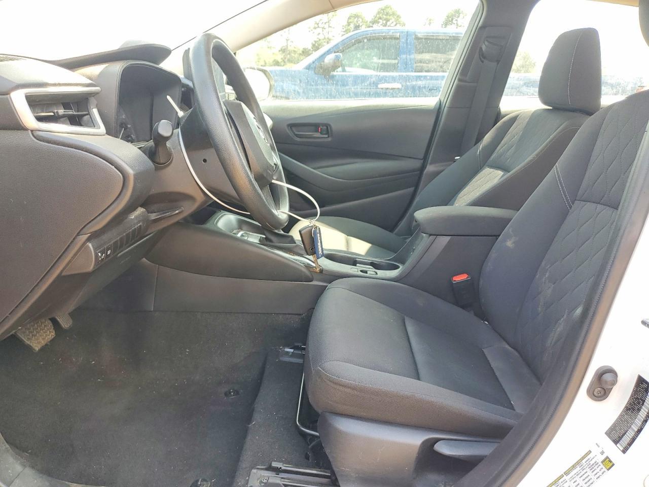 2025 Toyota Corolla Le - Фото 7