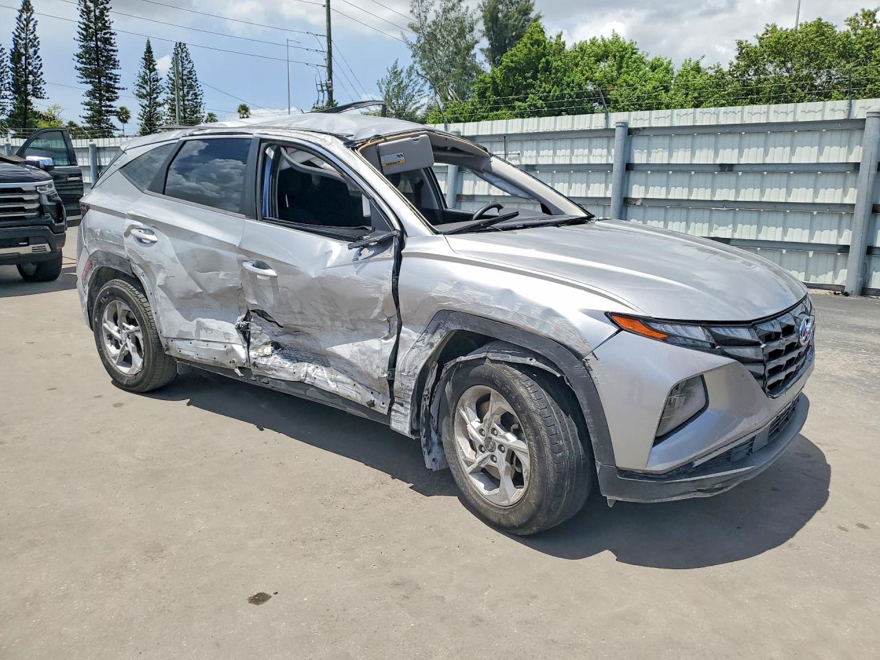 2022 Hyundai Tucson Se - Фото 4